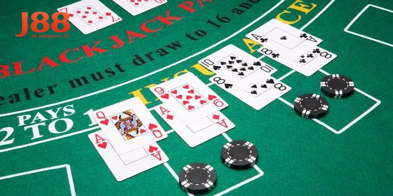 Hướng dẫn chơi bài Xì dách đổi thưởng tại J88